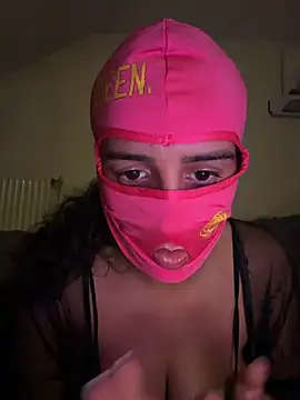 Snapshot of Esmeralda972 chatting on 07.24.26 Esmeralda972 online show from 07.24.26