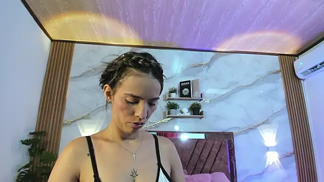 your whore Salome online show from 03.20.26