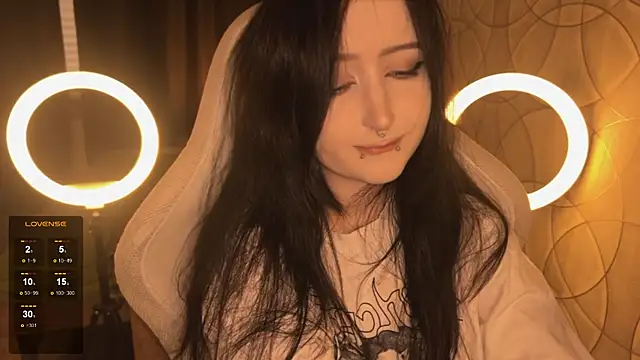 Snapshot of SinSpirits chatting on 06.19.26 SinSpirits online show from 06.19.26