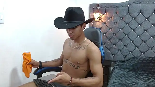 Snapshot of luka_big18 chatting on 03.12.26 luka big18 online show from 03.12.26