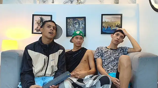 Snapshot of GOLD_BOYS chatting on 02.16.26 GOLD BOYS online show from 02.16.26