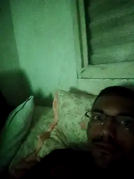 Snapshot of Casal_do_buzz chatting on 03.04.26 Casal do buzz online show from 03.04.26