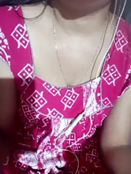 Snapshot of sona_sweet chatting on 02.28.26 sona sweet online show from 02.28.26