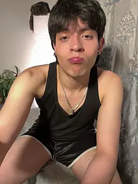 Snapshot of _-Lucky-_ chatting on 03.08.26 -Lucky- online show from 03.08.26