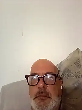 Snapshot of Milwokee chatting on 03.02.26 Milwokee online show from 03.02.26