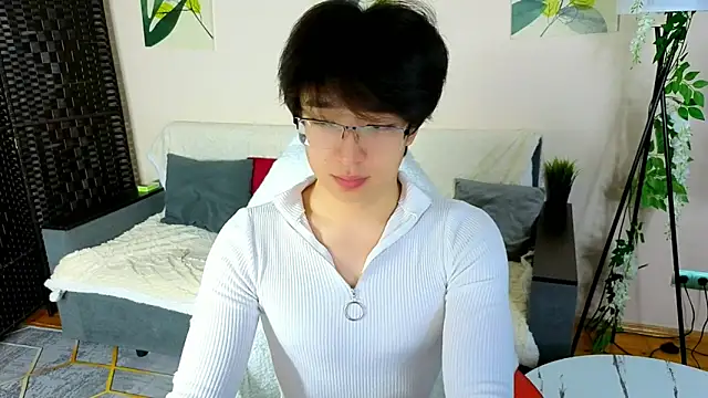 Snapshot of DianInav chatting on 04.18.26 DianInav online show from 04.18.26