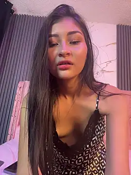 Snapshot of Aylin_fire chatting on 02.27.26 Aylin fire online show from 02.27.26