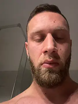 Snapshot of Tiziano94 chatting on 02.21.26 Tiziano94 online show from 02.21.26