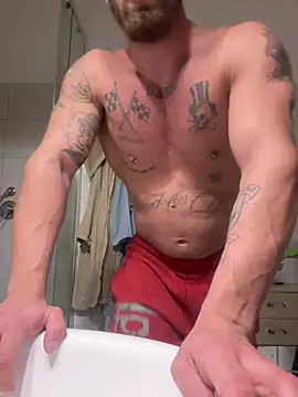 Snapshot of Tiziano94 chatting on 03.02.26 Tiziano94 online show from 03.02.26