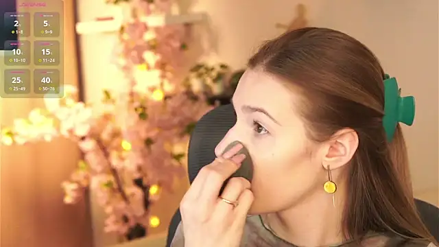 Snapshot of Vanessa__Lui chatting on 02.22.26 Vanessa Lui online show from 02.22.26