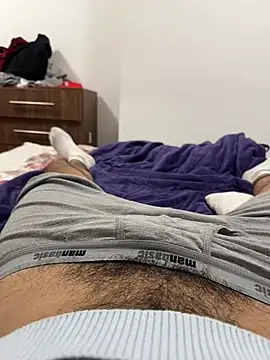 Snapshot of idhemo chatting on 02.19.26 idhemo online show from 02.19.26