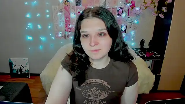 Snapshot of Kate_Acid chatting on 04.21.26 Kate Acid online show from 04.21.26