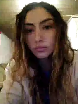 Snapshot of Larinhacat chatting on 02.17.26 Larinhacat online show from 02.17.26