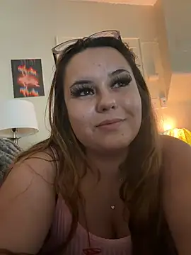 Snapshot of Princesleeanne chatting on 07.17.26 Princesleeanne online show from 07.17.26