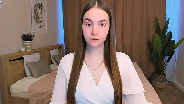 Snapshot of Maddy_Wood_ chatting on 02.17.26 Maddy Wood online show from 02.17.26