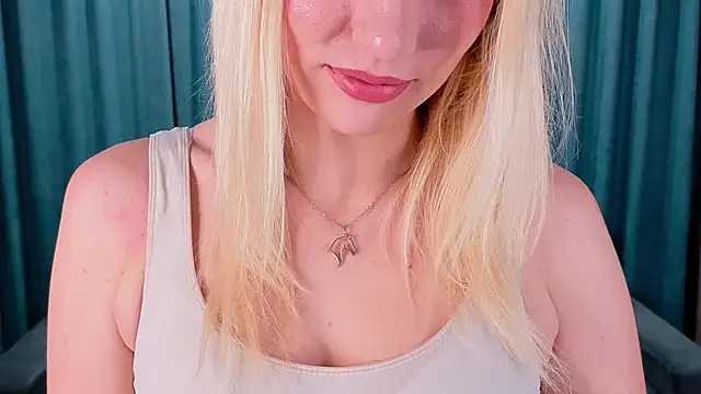 Snapshot of AshleyySchwartz chatting on 03.16.26 AshleyySchwartz online show from 03.16.26