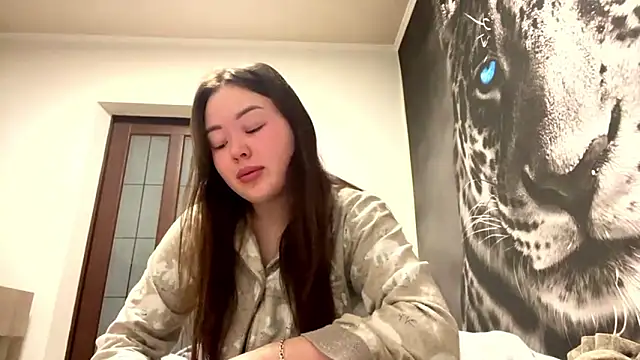 Snapshot of AudieGravely chatting on 03.03.26 AudieGravely online show from 03.03.26