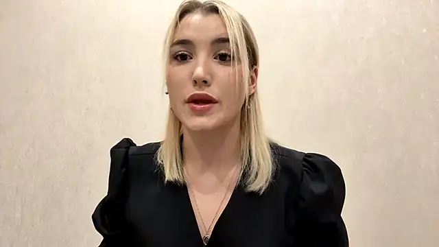 Snapshot of MerryVideo chatting on 02.24.26 MerryVideo online show from 02.24.26