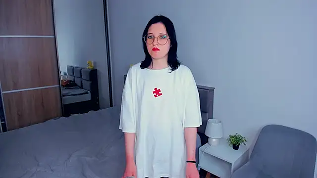 PatrinaVoitier online show from 02.26.26