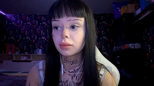 Snapshot of Luna_Sohotti chatting on 02.23.26 Luna Sohotti online show from 02.23.26