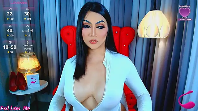 Snapshot of Laureen_Hilton chatting on 05.18.26 Laureen Hilton online show from 05.18.26