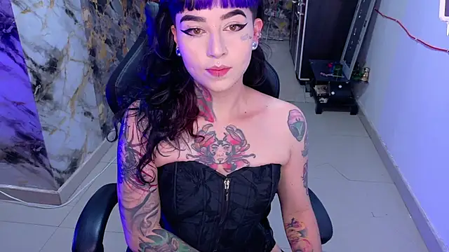 Snapshot of nova_kitttyy chatting on 05.24.26 nova kitttyy online show from 05.24.26