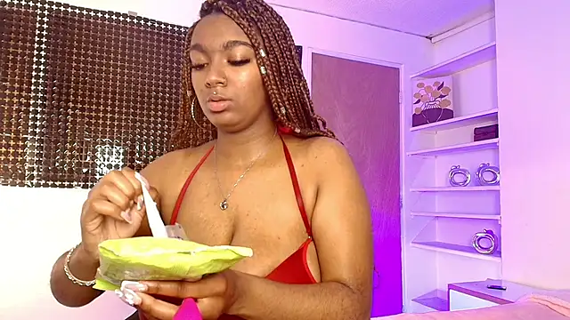 AmiraNast  online show from 04.15.26