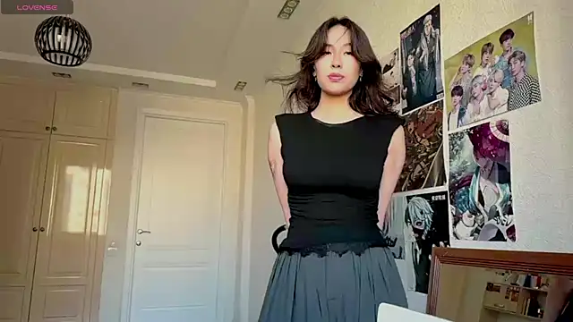Snapshot of HannaOreo chatting on 07.15.26 HannaOreo online show from 07.15.26