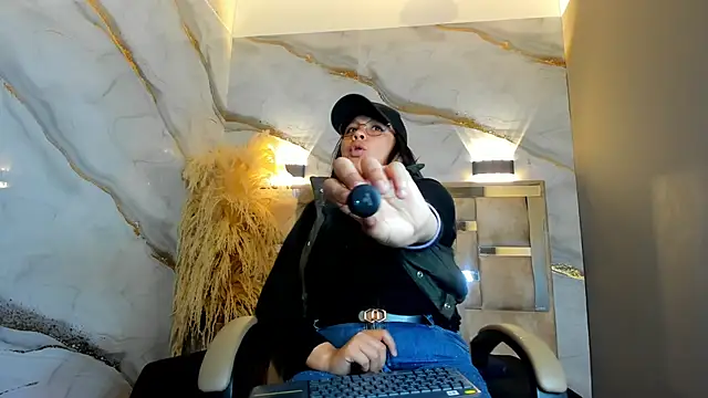 Snapshot of belen_green chatting on 05.03.26 belen green online show from 05.03.26
