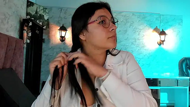Snapshot of belen_green chatting on 05.23.26 belen green online show from 05.23.26