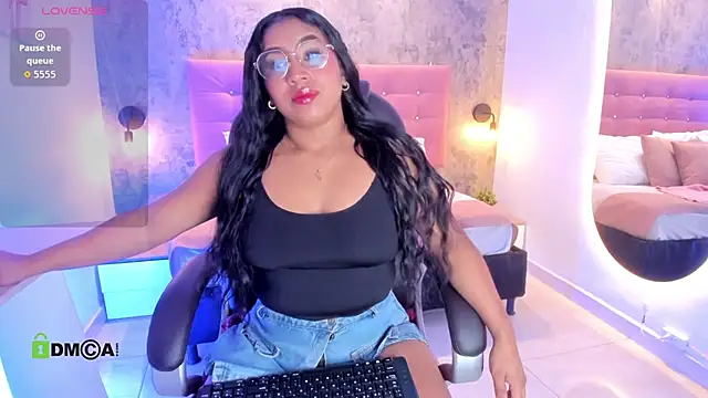 Snapshot of brithanycampbell chatting on 06.20.26 brithanycampbell online show from 06.20.26