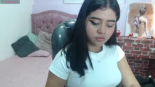 mila quin online show from 03.11.26