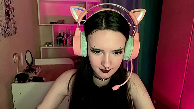 Snapshot of MabelDefina chatting on 05.20.26 MabelDefina online show from 05.20.26