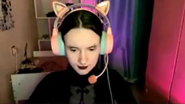 Snapshot of MabelDefina chatting on 05.27.26 MabelDefina online show from 05.27.26