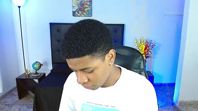 liiam3 online show from 04.15.26