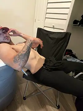 Snapshot of Alejandrosolerxxx chatting on 02.18.26 Alejandrosolerxxx online show from 02.18.26