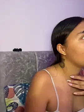 I Samanthaa online show from 04.13.26