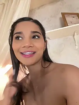 AlessiaVallmont online show from 04.10.26