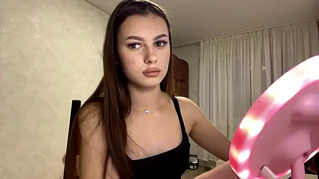 Snapshot of StephaniCute chatting on 04.22.26 StephaniCute online show from 04.22.26