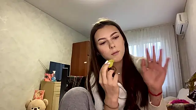 Snapshot of StephaniCute chatting on 04.30.26 StephaniCute online show from 04.30.26