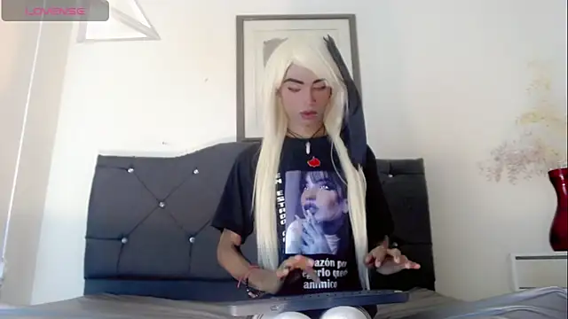 Snapshot of suzume_Mendez chatting on 03.07.26 suzume Mendez online show from 03.07.26