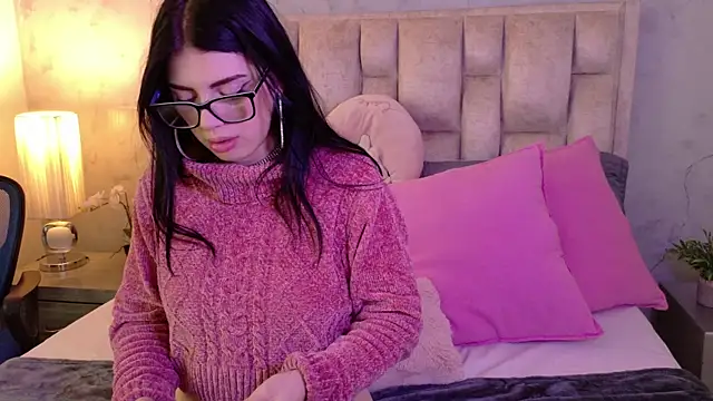 Snapshot of IsabellaRossi chatting on 04.01.26 IsabellaRossi online show from 04.01.26