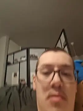 Snapshot of zataeidhagen chatting on 02.18.26 zataeidhagen online show from 02.18.26