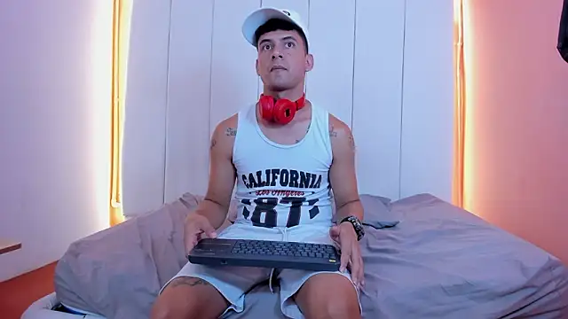 Snapshot of STEVEN_OS chatting on 03.03.26 STEVEN OS online show from 03.03.26