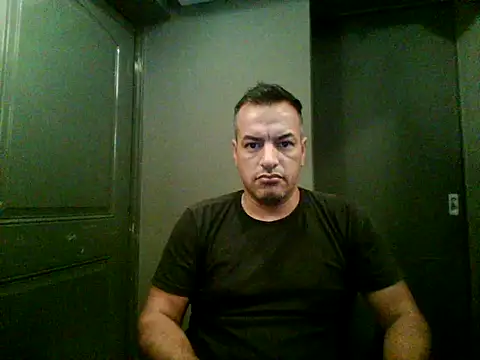 Snapshot of Valenthe26 chatting on 02.19.26 Valenthe26 online show from 02.19.26