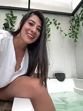 Snapshot of miiaa_love chatting on 02.21.26 miiaa love online show from 02.21.26