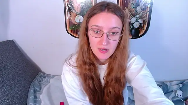 Snapshot of miay_here_ chatting on 05.11.26 miay here online show from 05.11.26