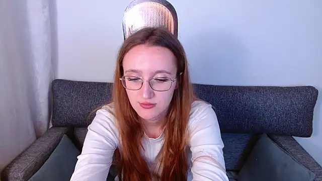 Snapshot of miay_here_ chatting on 05.21.26 miay here online show from 05.21.26