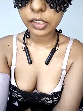 ASHANYA JAYASOORIYA online show from 04.16.26