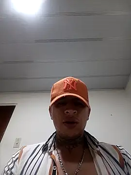 Snapshot of Valentino_dominusSex chatting on 02.22.26 Valentino dominusSex online show from 02.22.26